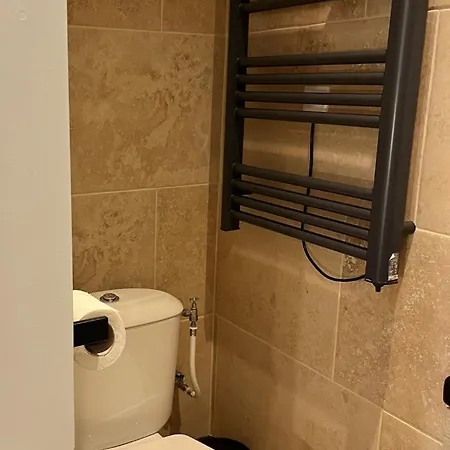 Le Robin With Ac & Charm 앙티브